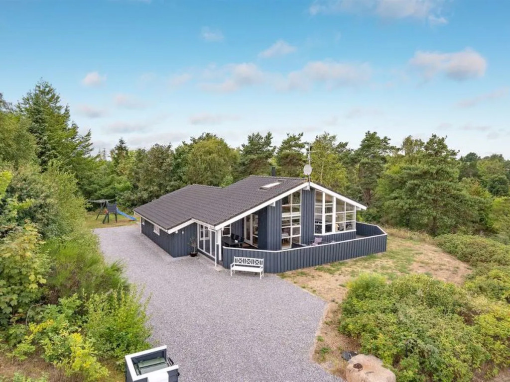 "Carli" - 1.2km from the sea in Djursland and Mols