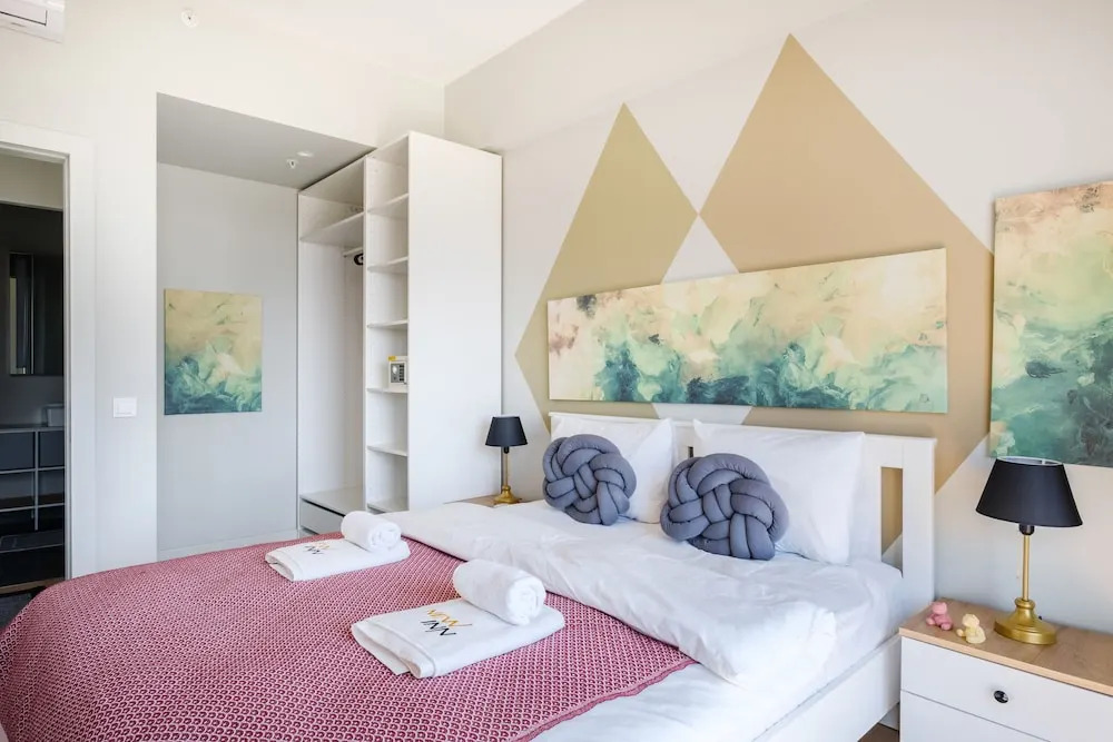 Roya Nova Residence by NewInn