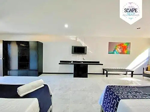 Hotel Suites DLT