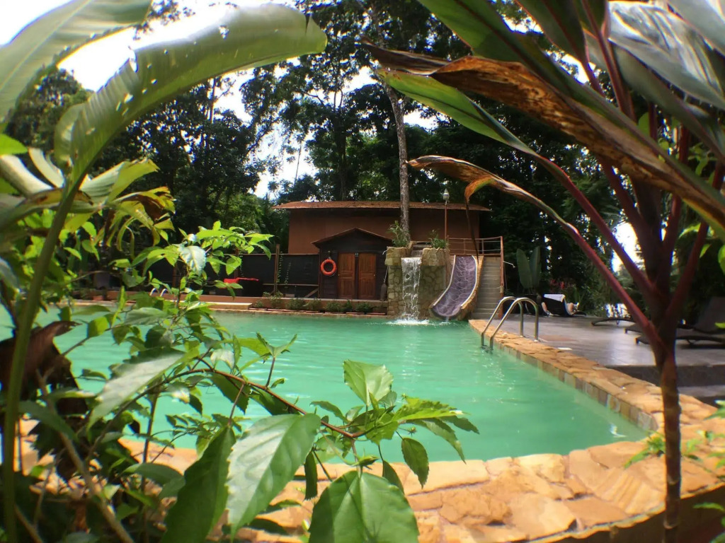 Hotel Rana Roja