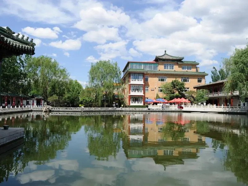Beijing Sichuan Dragon Garden Hotel