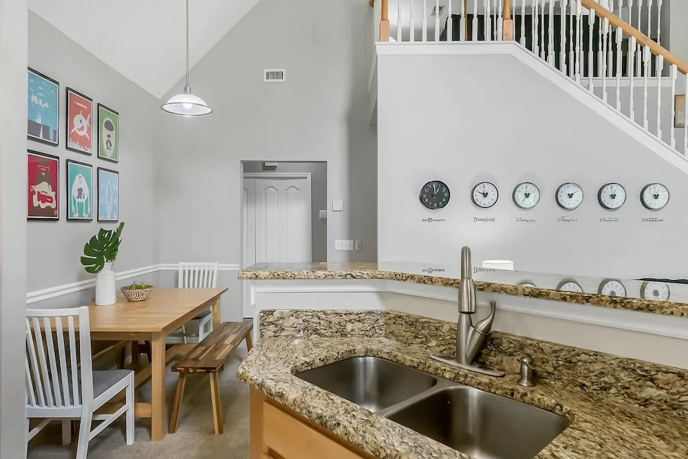 Cozy Apartment Only Miles From Disney Community Pool And Jacuzzii