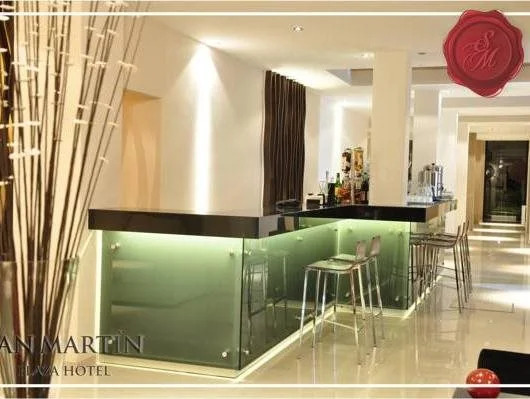 San Martin Plaza Hotel