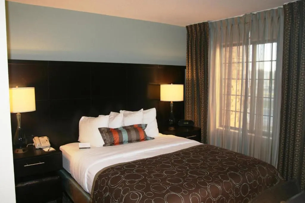 Staybridge Suites Tulsa-Woodland Hills by IHG