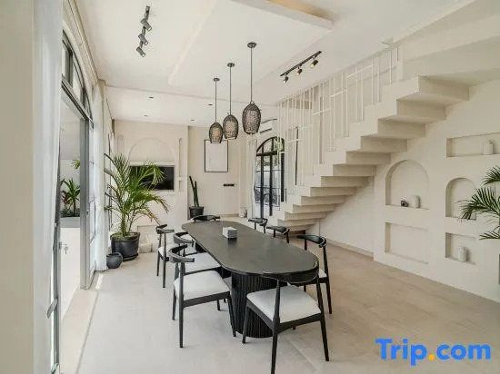Le Mansion Villa: 4 BR brand new villa in Seseh  - A Luxury Private Villa By Balinest Villas