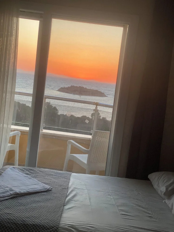 Adils Otel