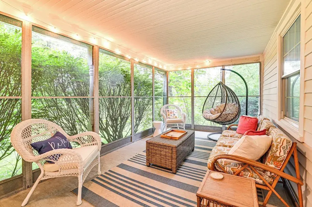 1 Mi to Vineyard: Serene Berkshires Country Escape