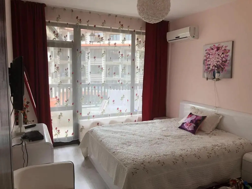 The Green Paradise Apartments