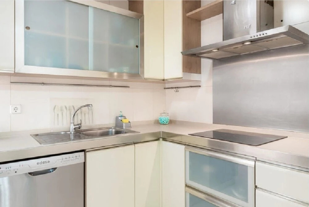 Apartment with 3 Bedrooms in Cádiz, with Wonderful City View, Terrace And Wifi - 180 M From the Beach