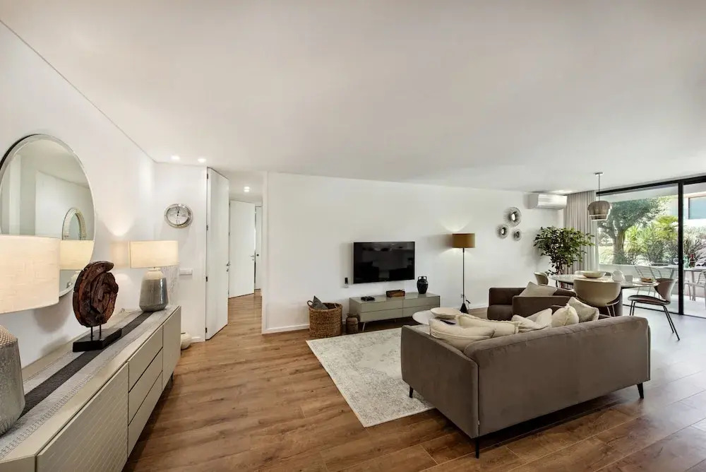 Del Mar Apartment - BT