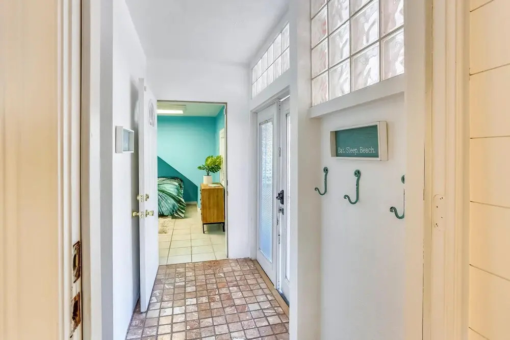Bernadette's Beach House - NEW Listing! Home on Sunset Beach/large Rooftop Deck!