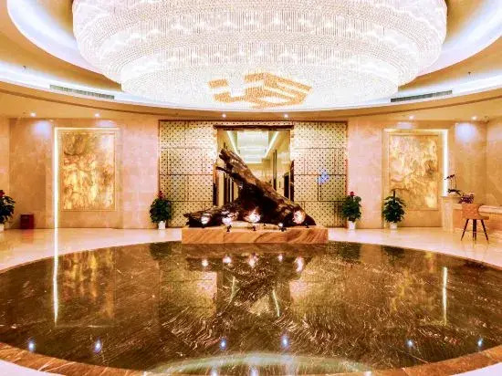 Hexinshi Hotel (Chongqing West Railway Station)