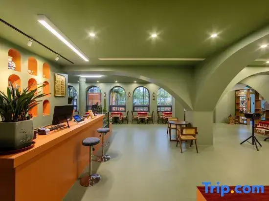 Nanxiang Shushan Homestay (Sanya Nanshan Temple Nanshan North Station Branch)