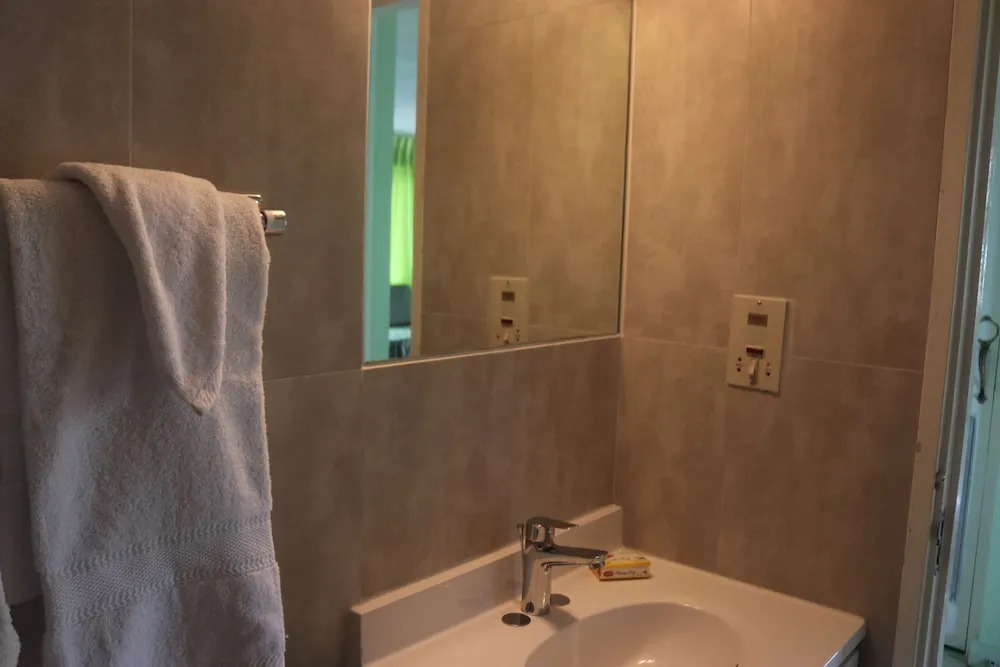 Green Island Beach Suite at Turtle Towers