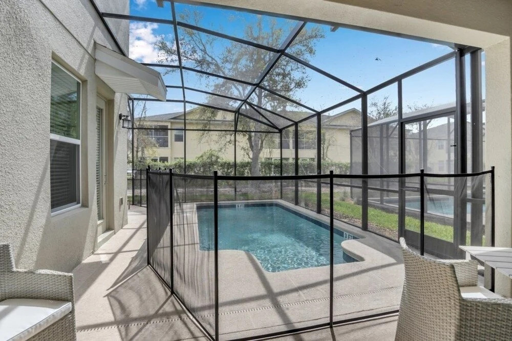 "boutique" Style Home Near Disney! 5 Bedroom Home by RedAwning