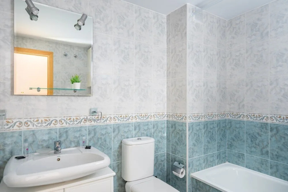 Stunning flat with open pool