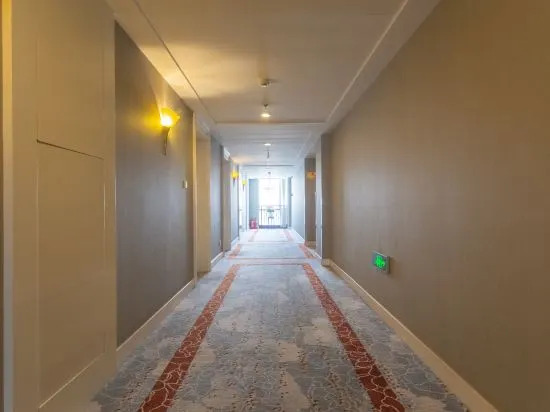 Yijing Holiday Hotel