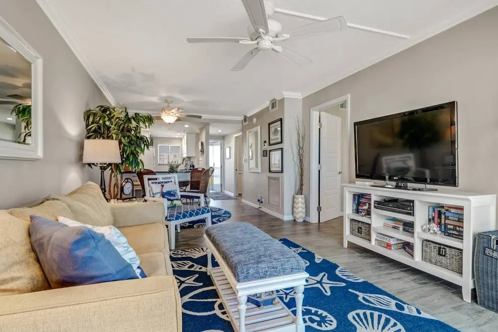 Castle Beach 402
