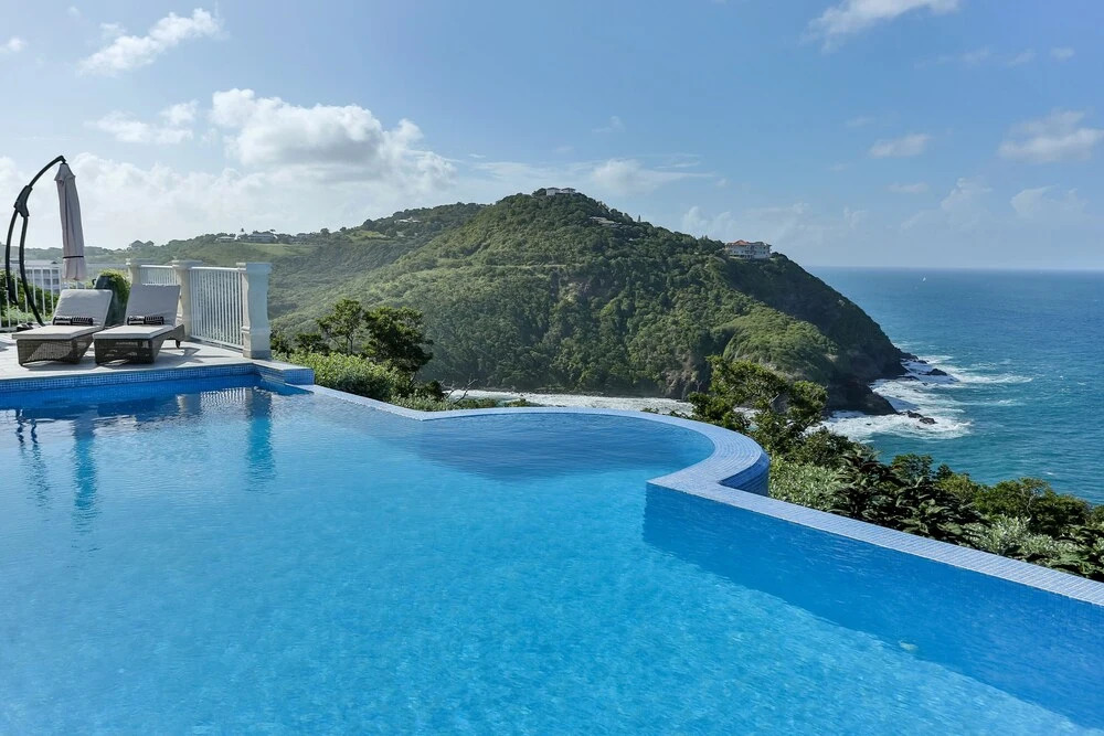 Cayman Villa - Contemporary 4 bedroom Villa with Stunning Ocean Views 4 Villa by RedAwning