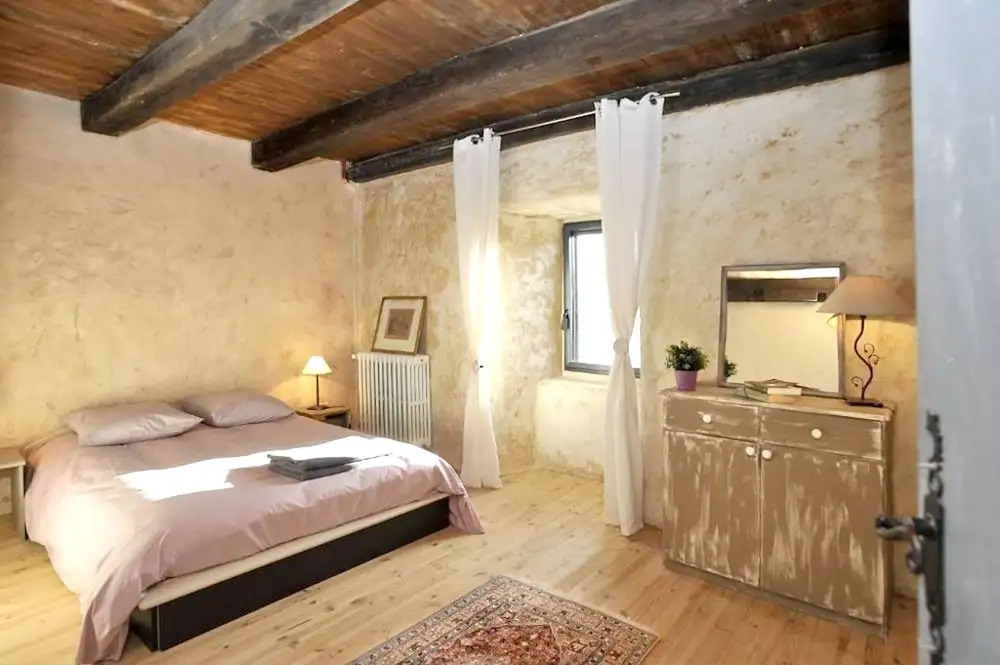 House With 4 Bedrooms in Saint-georges-de-lévéjac, With Wonderful Moun
