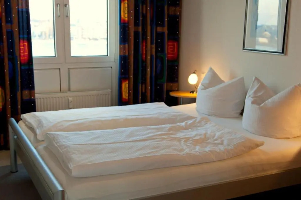 Apartment 37