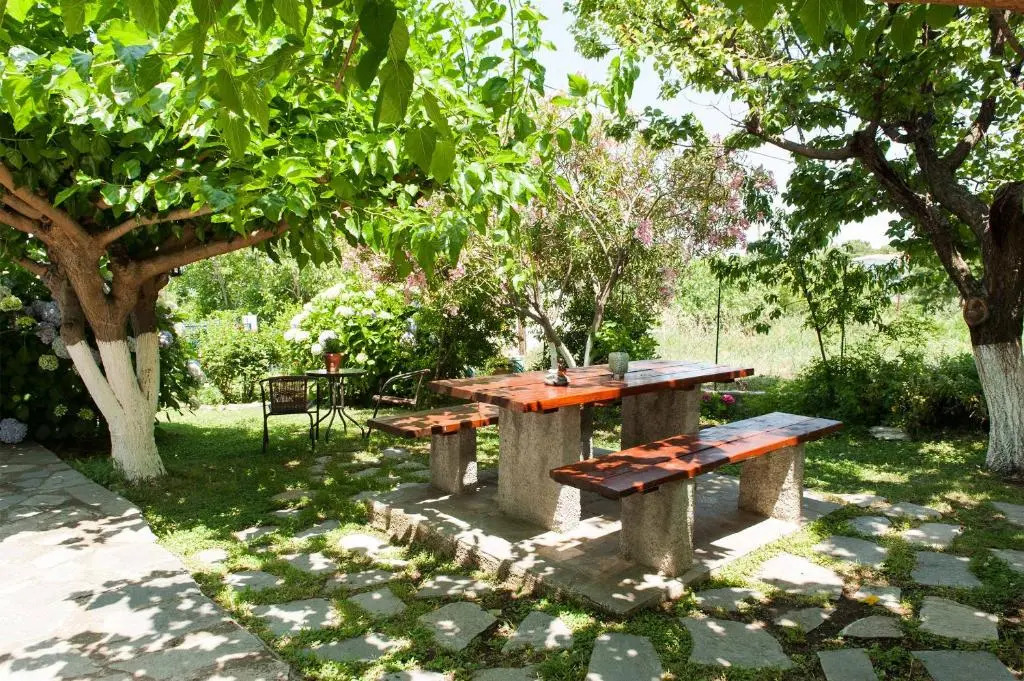 Mirsini Apartments
