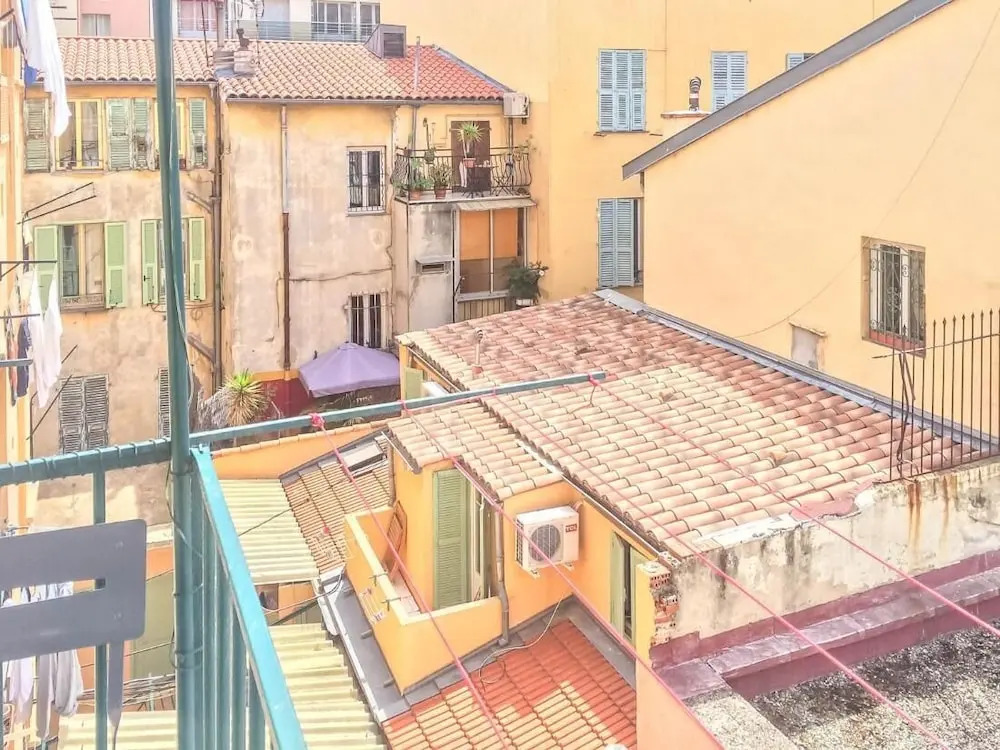 Nicolago a mix of vintage and modern