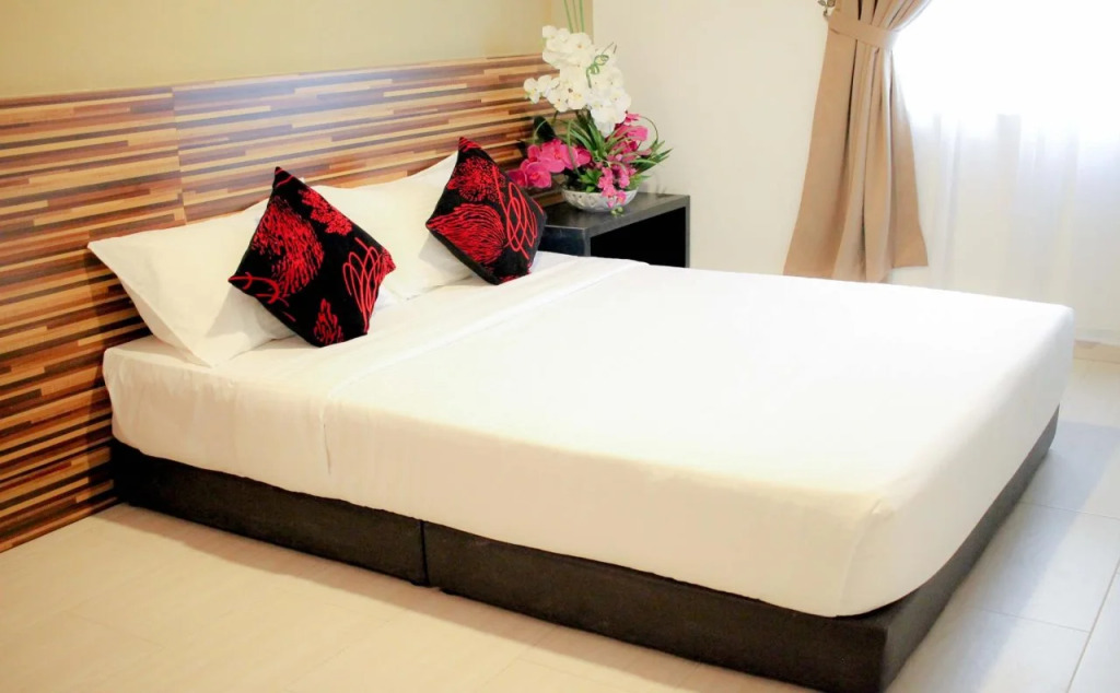 We Hotel