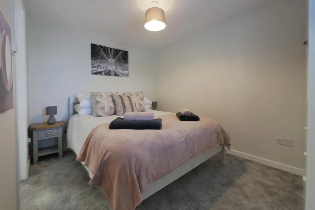 Crewe Short Lets 8 Victoria Court, Crewe