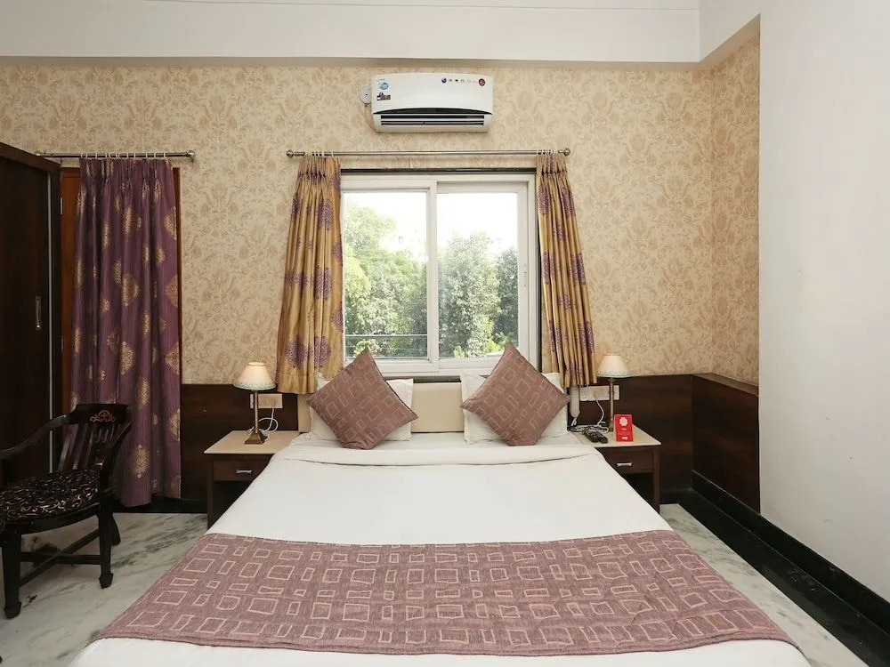 OYO 3540 Hotel Forever Rooms