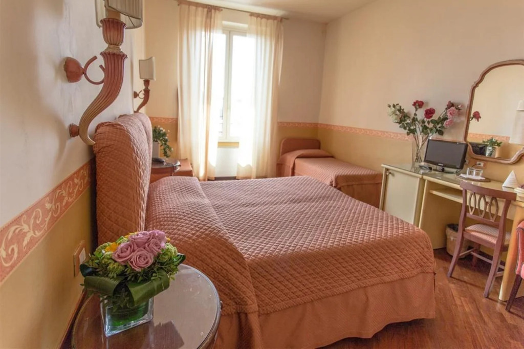 Hotel Aurora