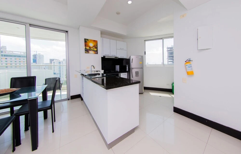 Dream Apartment, Facing the sea