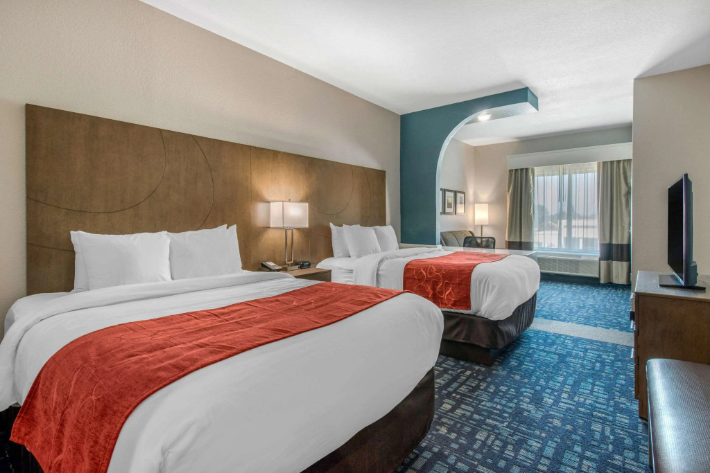 Comfort Suites Fort Lauderdale Airport & Cruise Port