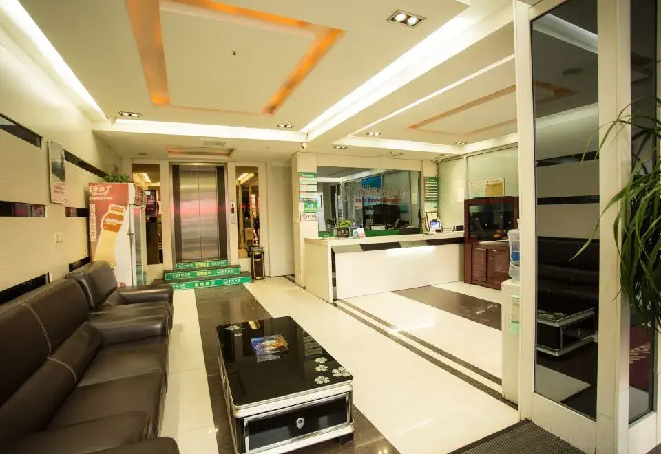 Oasis Business Hotel (Dongying Xisi Road)