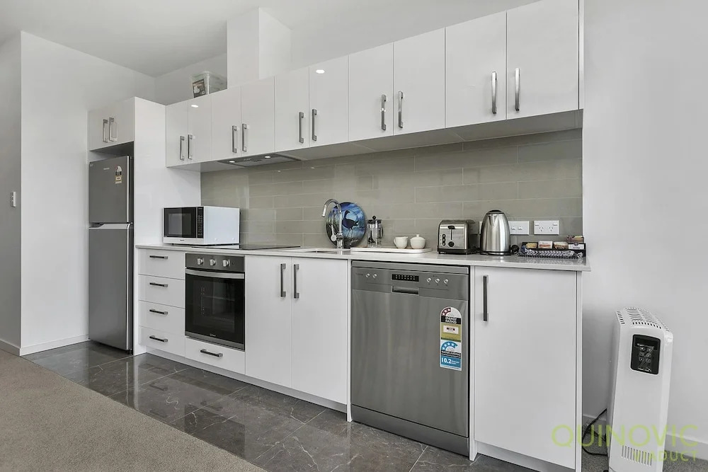 QV Chic Apartment with Amazing Views - 888