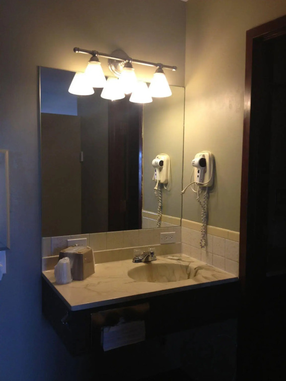 Lewis & Clark Motel - Bozeman