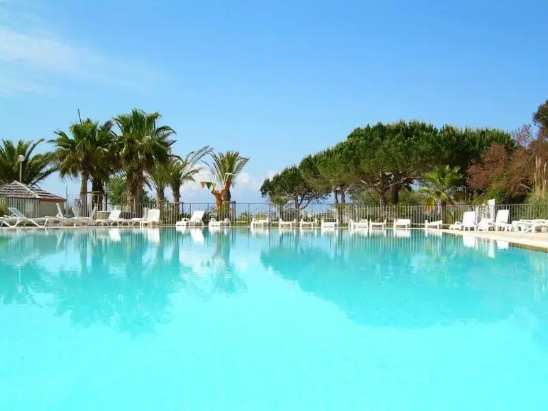 Marina d'Erba Rossa