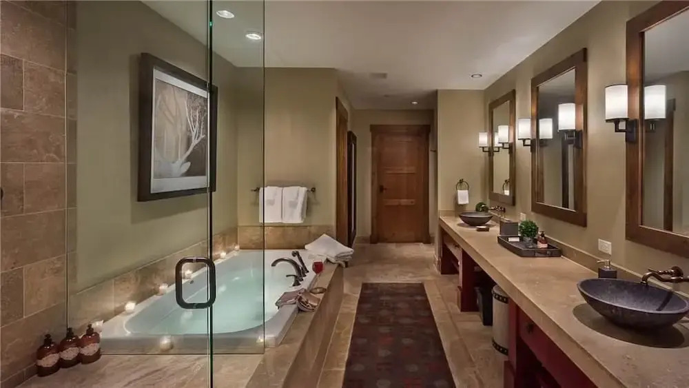 Summit Peak Penthouse 803 4 BedroomCondo By Moving Mountains