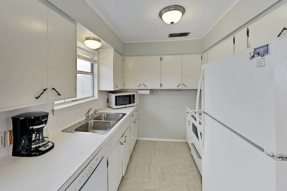 Rockport Beach Club Walk To The Beach! 4 Bedroom Duplex