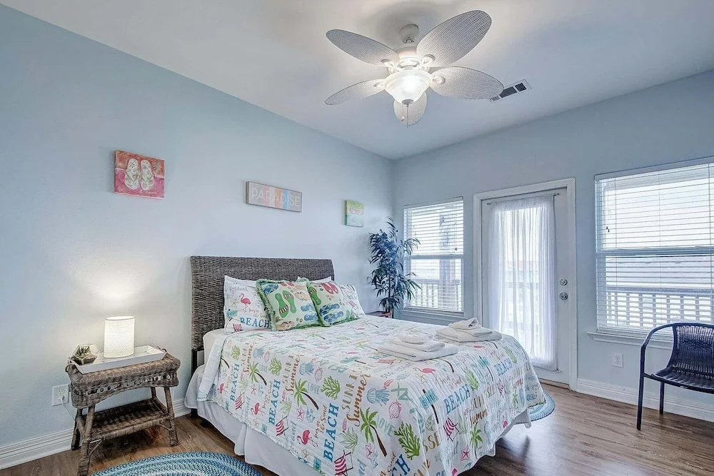 Oceanview 4 Bedroom Home
