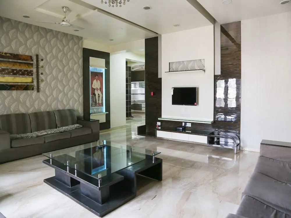 OYO 17286 Lrh Service Apartments