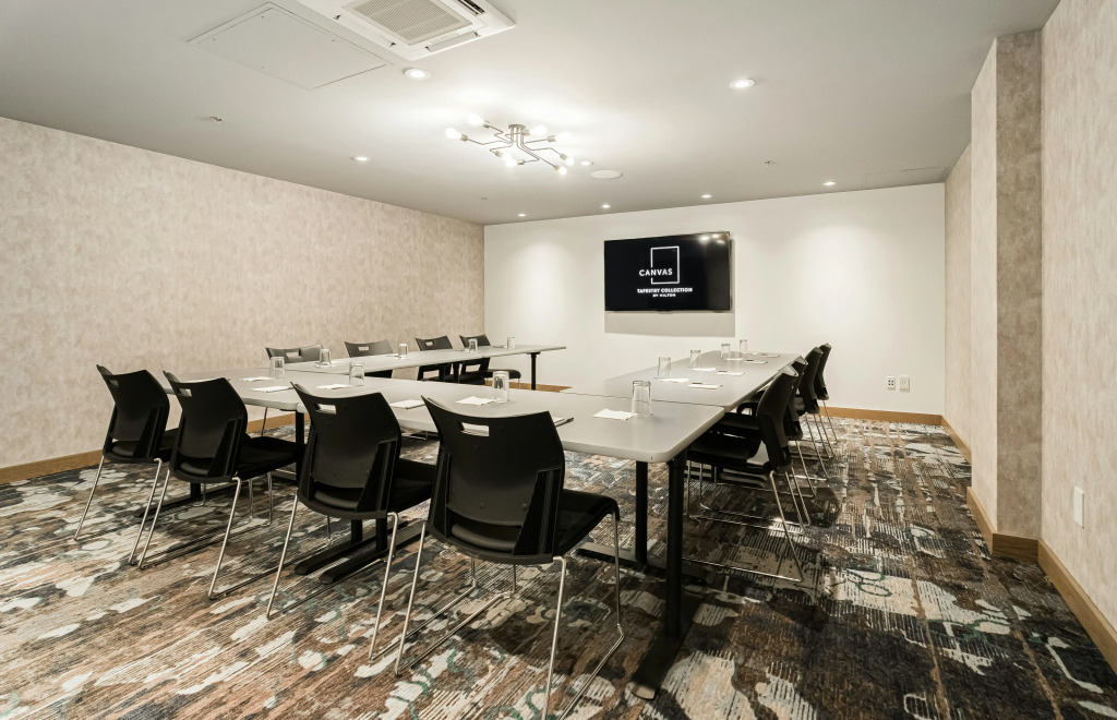 Canvas Moncton, Tapestry Collection By Hilton