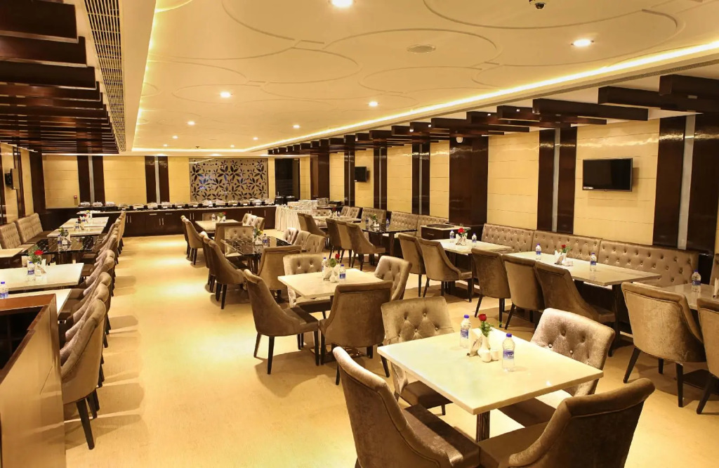 Treebo Select Sahar Pavilion