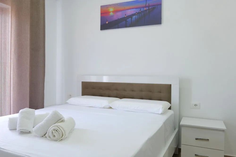 Lux Apartments