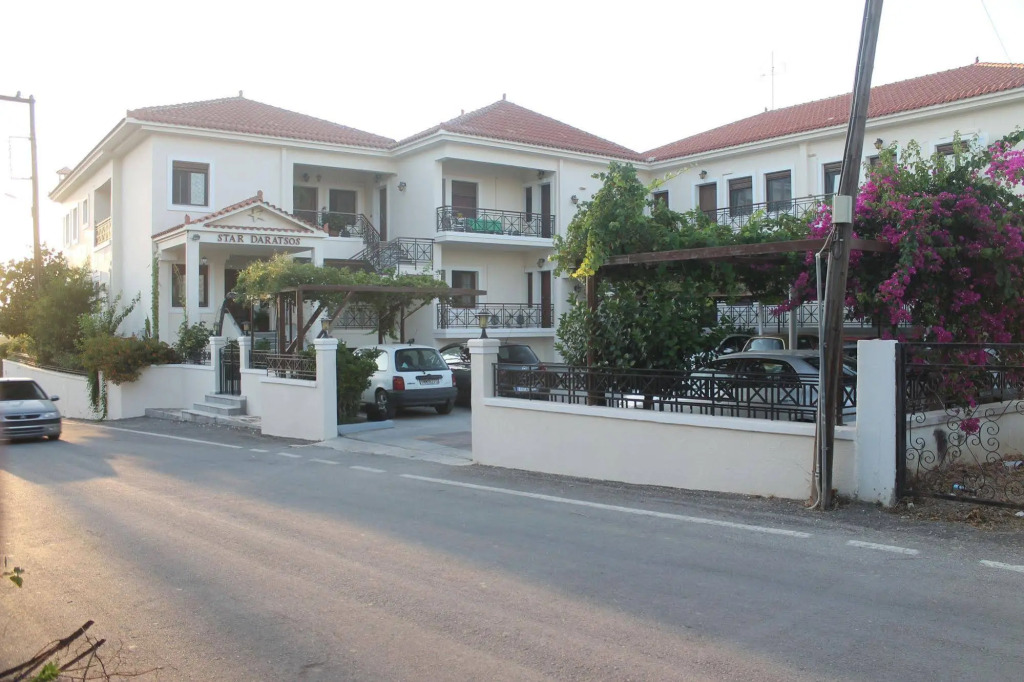 Star Daratsos