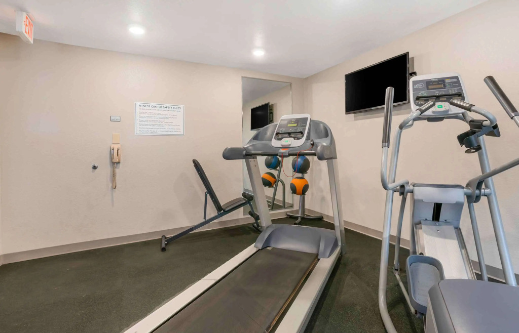 Extended Stay America Select Suites - Louisville - Airport