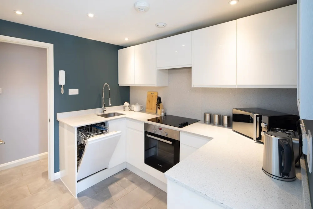 Alison Court - Urban Apartments