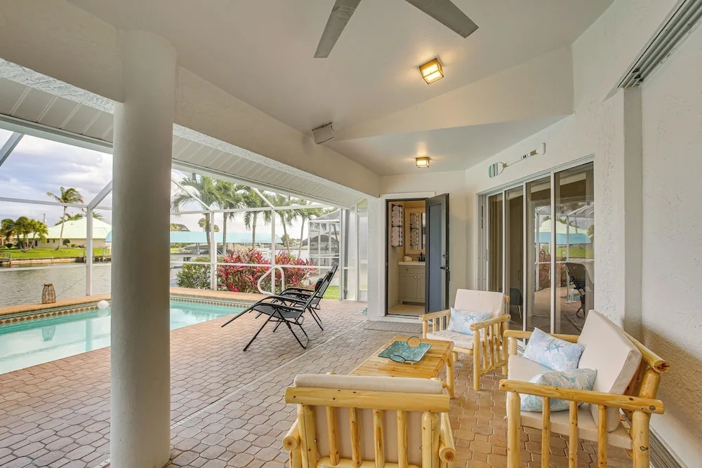 Direct Gulf Access Oasis w/ Hot Tub w/ Pool Table