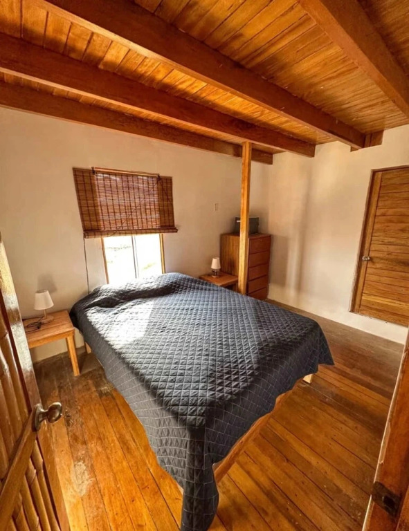 w Beachside 8BR Villa in Punta Veleros