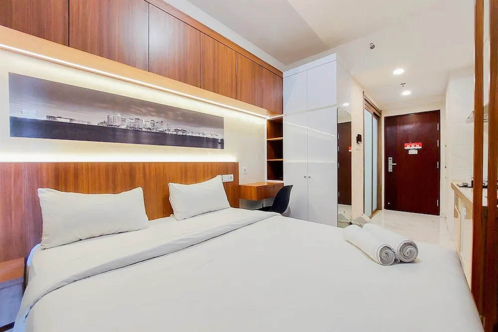 Fully Furnished And Simply Studio At Sky House Bsd Apartment